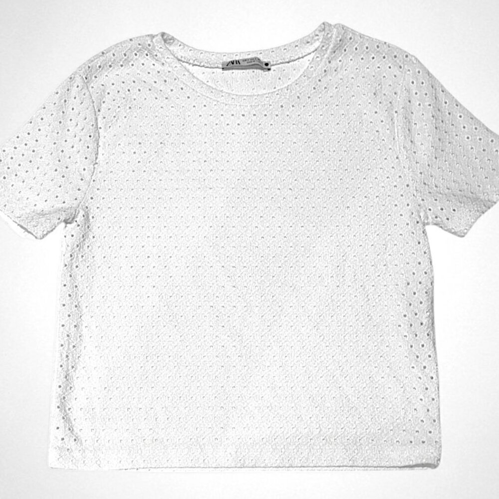 Zara Eyelet Cropped Shirt White Size Small